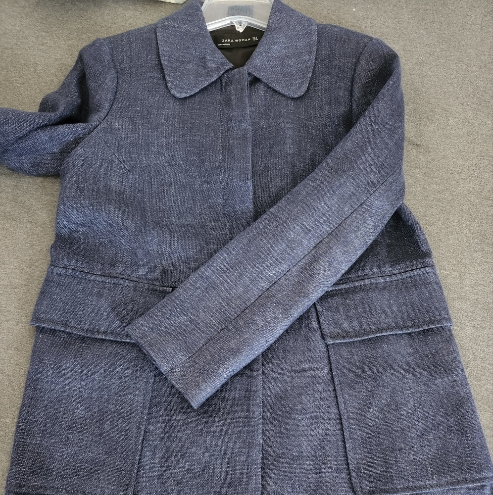 ZARA WOMAN DENIM JACKET NEW SIZE SMALL